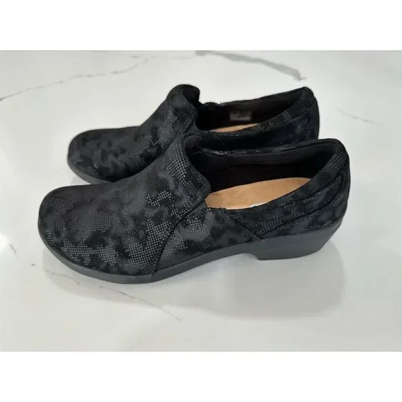 Clarks Women's Talene Pace Loafer, Black Leather, 11 Wide | Clarks Women\u0027s Talene Pace Loafer, Black Crinkle